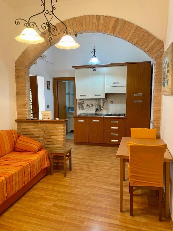 Holiday House Ginevra Formia Extérieur photo