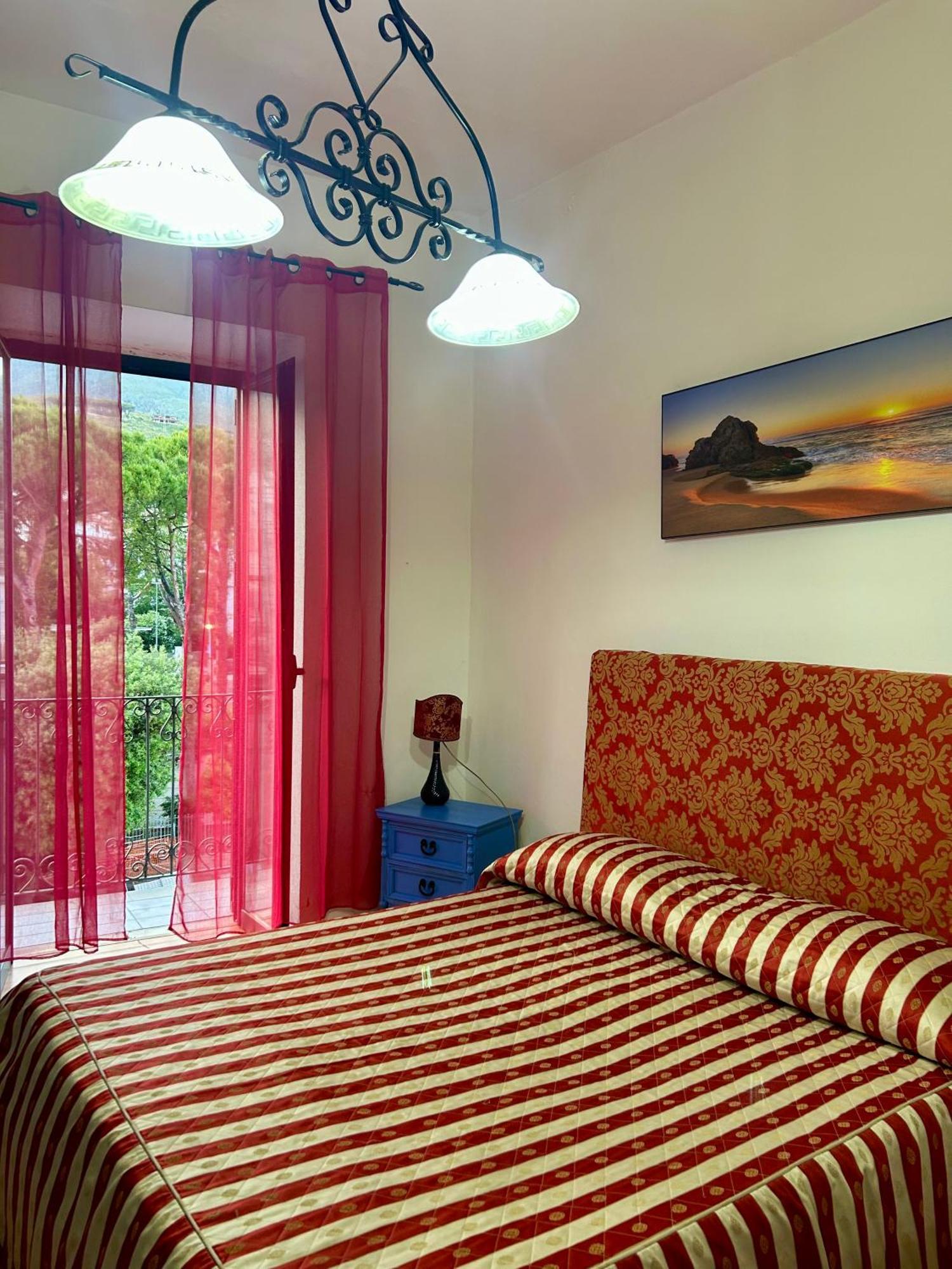 Holiday House Ginevra Formia Extérieur photo